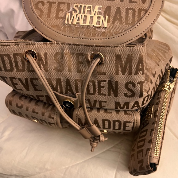 Steve Madden Backpack - Picture 2 of 4